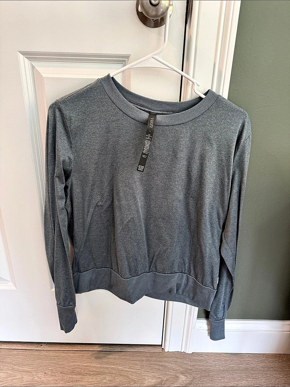 Vuori Gray Long Sleeve